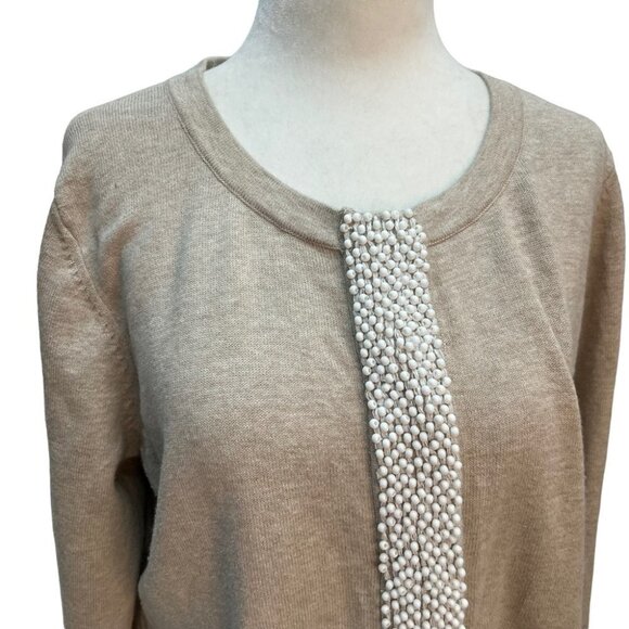 𝅺banana Republic Beige Cardigan Sweater 3/4 sleeve Beaded Front Size XL - Picture 3 of 10